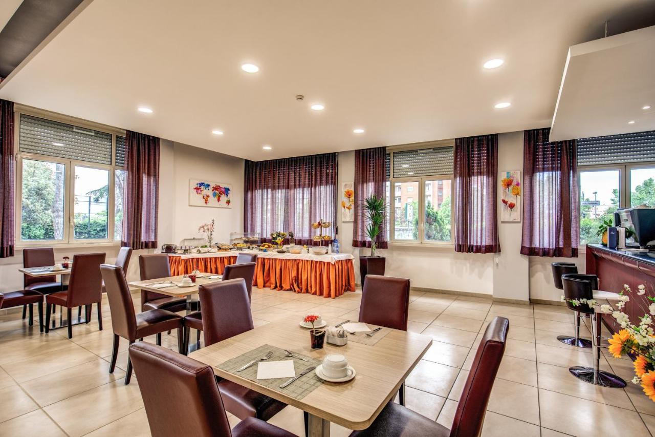 Domus Urbis Hotel 2*